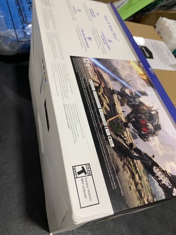 Photo 1 of PlayStation VR2 Horizon Call of The Mountain™ Bundle (PSVR2)