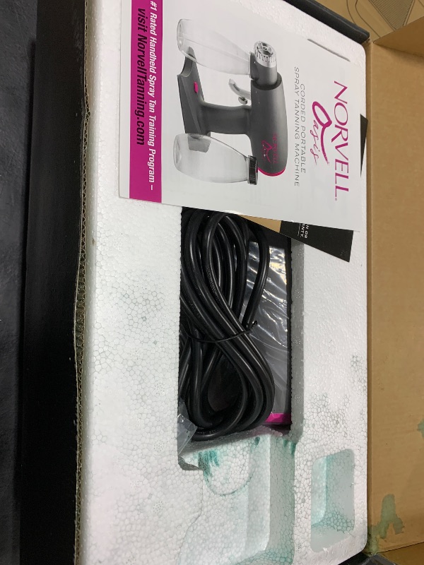 Photo 1 of Norvell Oasis Portable Spray Tanning Machine Kit
