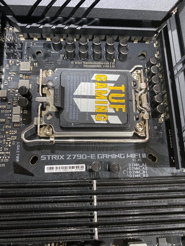 Photo 1 of ASUS ROG Strix Z790-E Gaming WiFi II LGA 1700(Intel 14th & 13th & 12th Gen)ATX gaming motherboard(DDR5,PCIe 5.0,2.5 Gb LAN,5XM.2 slots,PCIe 5.0 x16,WiFi 7 front-panel connector with PD 3.0 up to 30W.