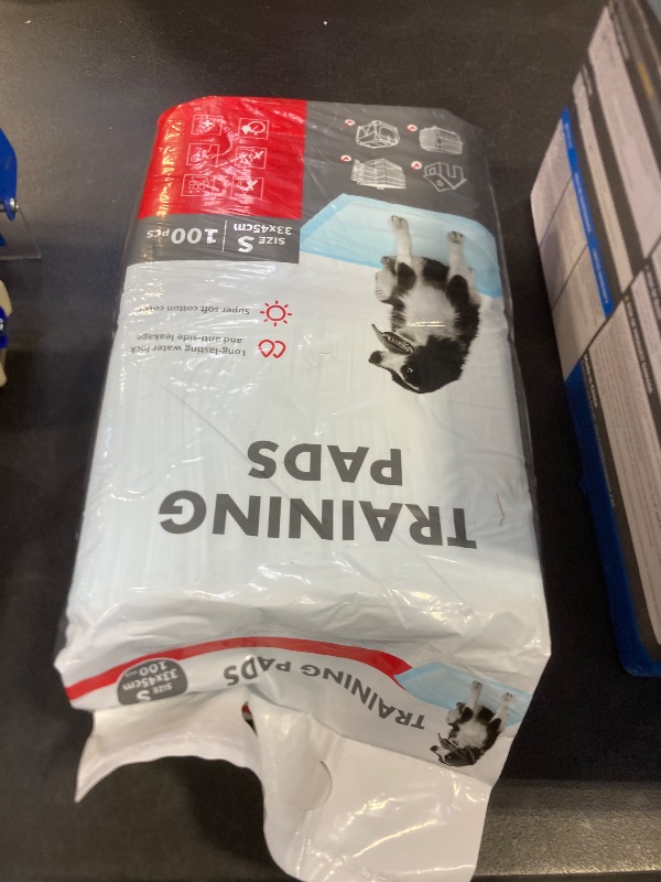 Photo 1 of 100Pcs Pee Pad Dog, 13 * 18 inche Small pet Changing pad, Puppy Potty Training Pet Pads, Super Absorbent & Leak-Free Potty Pads for Dogs