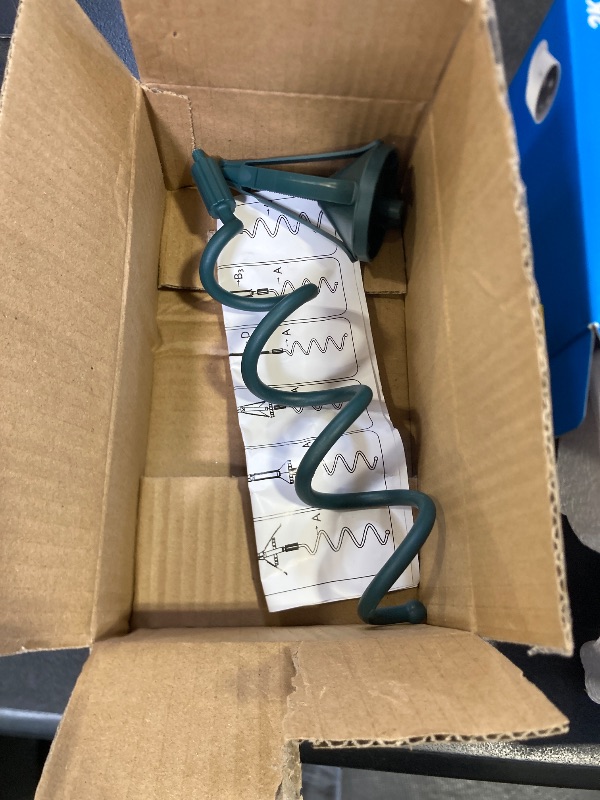 Photo 1 of Christmas Tree Topper Holder, Universal Twist On Tree Topper Holder Plastic Green Tree Topper with Adjustable Attachment for Stabilizing Treetop Ornaments, Fits Most Basic Types