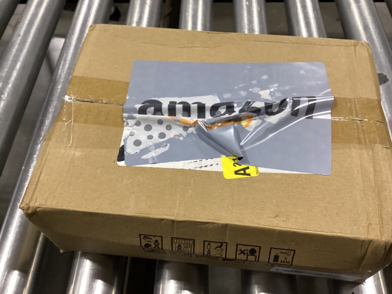 Photo 1 of 10 Hour Red Burgundy Floating Candles Large 3 Inch Unscented Dripless Pool Water Wax Candles for Vases, Centerpieces at Wedding, Party, Holiday, Set of 12