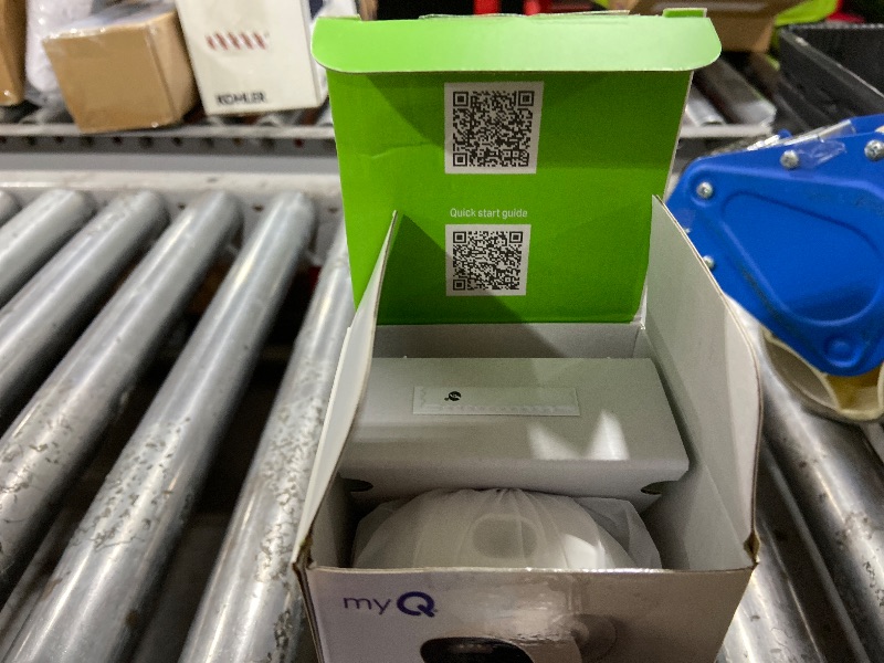 Photo 1 of Chamberlain myQ Outdoor Battery Camera | 2K Camera, Color Night Vision, Spotlight, Motion Alerts, Live View with Two-Way Talk, Wireless, Weather-Resistant, Outdoor, White (NO WIRE)