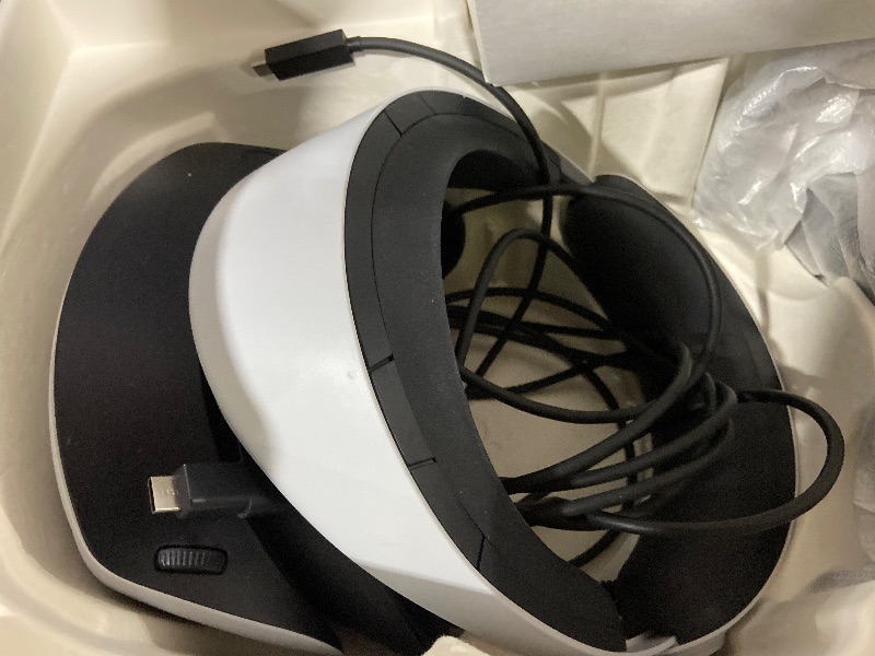 Photo 1 of PlayStation VR2 (PSVR2)