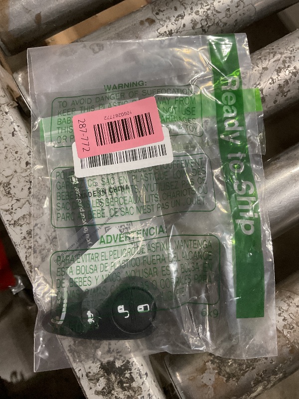 Photo 1 of key fob unknown brand/model