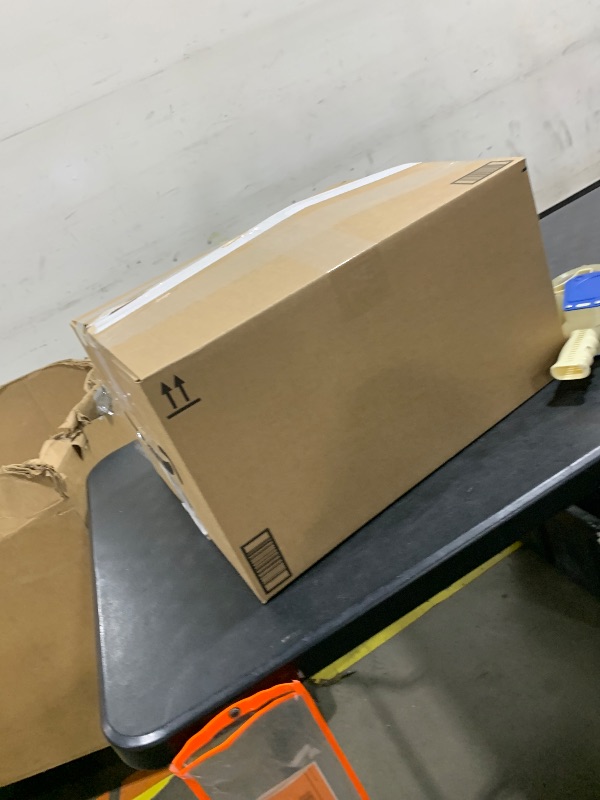 Photo 1 of Nellis variety box (please see clerk notes)