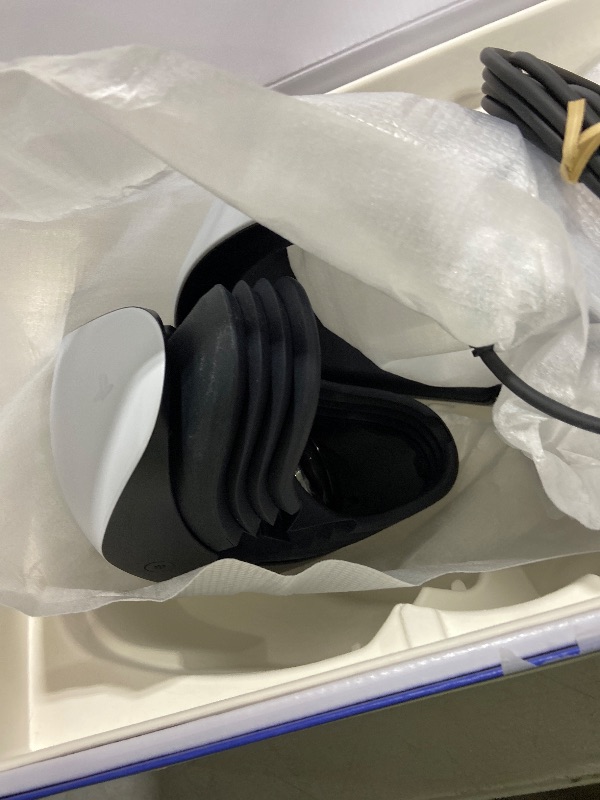 Photo 1 of PlayStation VR2 (PSVR2)