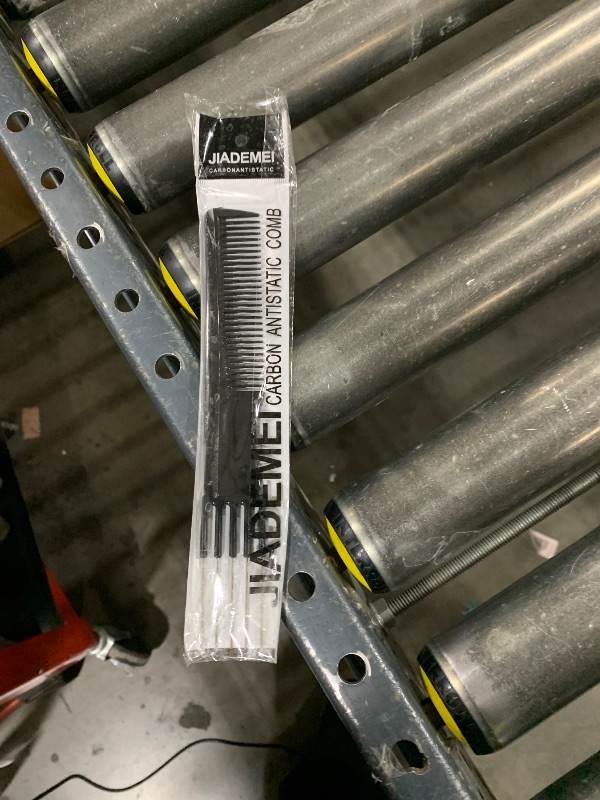 Photo 1 of 1/3pcs Hair Comb Brush Hair Smoothing Comb Professional Brush Portable Fluffy Hairdressing Comb Anti Static Styling Tools