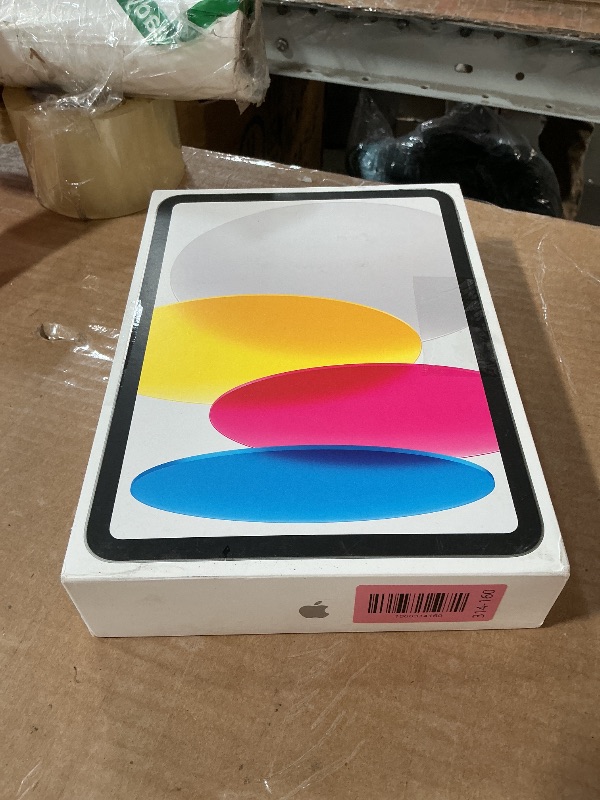 Photo 1 of ***IPAD PASSCODE LOCKED - STUCK IN ACCESSIBILITY MODE**
Apple iPad 11-inch: A16 chip, 11-inch Model, Liquid Retina Display, 256GB, Wi-Fi 6, 12MP Front/12MP Back Camera, Touch ID, All-Day Battery Life — Silver