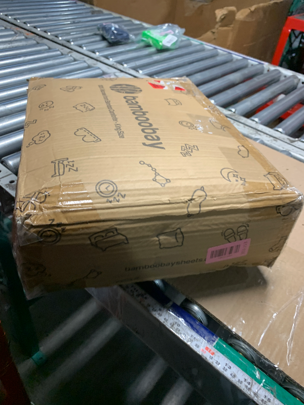 Photo 1 of ***FACTORY SEALED***Bamboo Bay All Season King Size Comforter, 100% Viscose Made from Bamboo, Soft Quilted Down Alternative Duvet Insert with Corner Tabs, Breathable Cooling Bedding, 94 x 104 Inch