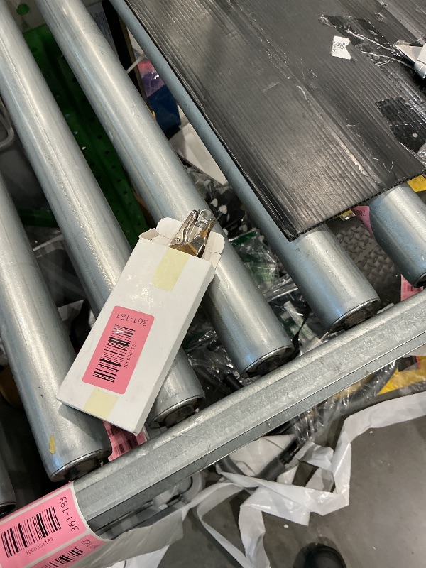 Photo 1 of 1 Pcs Circle Shaped Hole Handheld Paper Punches, 1/8 Inch Small Single Hole Punch, Mini Metal Hole-Punches for DIY Craft Paper, Tags, Ticket, Greeting Cards for Home, Office, 8 Sheet Punch Capacity