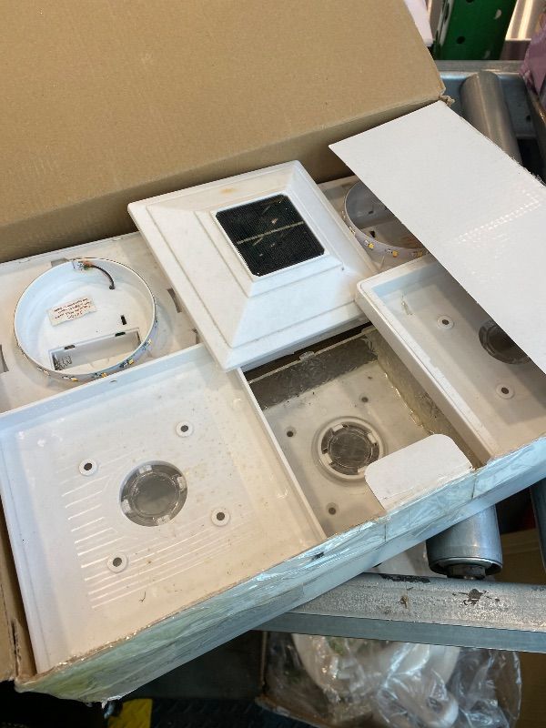 Photo 1 of **MAJOR DAMAGE**
Viewsun 12 Pack Solar Post Cap Lights, Outdoor Fence Solar Powered Cap with 4 Lighting Modes Waterproof Light Decorative for Deck Patio or Garden Decor, Fits 4x4 Wood Vinyl Posts