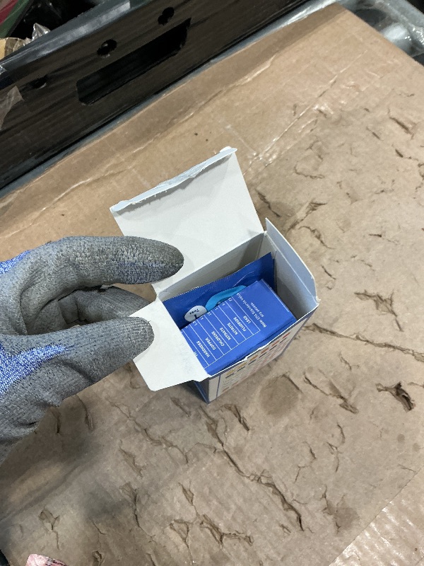 Photo 1 of ***ONLY 2*** Drinking Water Test Kit - 5 Counts 8 in 1 Water Quality Test Kit for Well Tap Home City Water Testing Strips for Lead pH Hardness Copper Nitrate Nitrite & Alkalinity