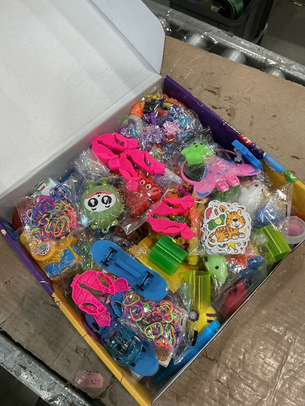 View 2 of 1000 PCS Party Favors for Kids, Bulk Fidget Toys,Goodie Bags Stuffers, Treasure Box Toy for Classroom Prizes, Birthday Gifts, Stocking Pinata Filler Stuffers