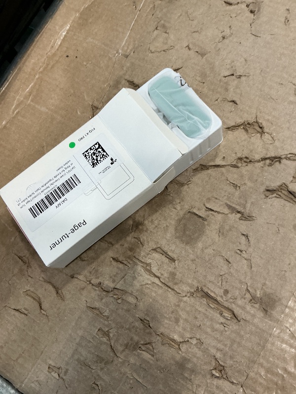 Photo 1 of [Case-Friendly] Remote Control Page Turner Ring for Kindle Paperwhite Oasis Scribe Kobo eReaders, Camera Camcorder Remote Controls, Page Turner Clicker for iPhone ipad Tablets with Storage Bag Green