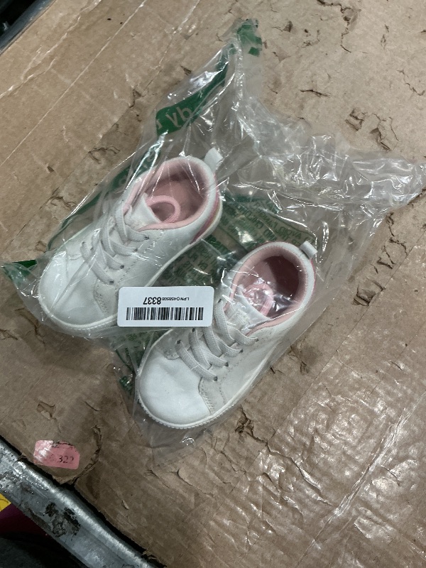 Photo 1 of *MINOR DAMAGE - USED*
Carter's Girls Tryptic-G Sneaker, White, 5