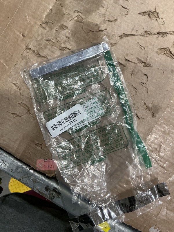 Photo 1 of *UNTESTED*
Iron Wand Mascara