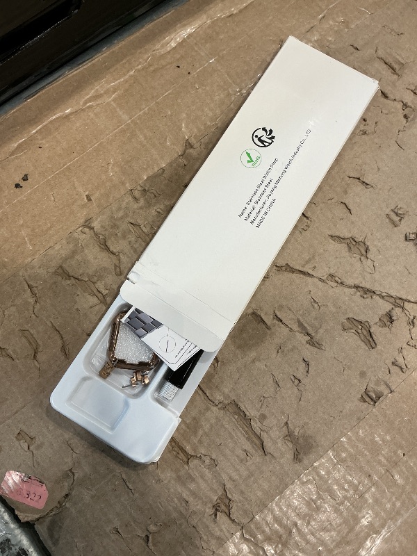 Photo 1 of *UNTESTED*
QUNDAXI Rose gold Apple Watch Band Compatible with Apple Watch 41mm 45mm 42mm 44mm 40mm 38mm Metal stainless steel Watchband suitable for iWatch 87654321SE series Women Luxury strap (38mm