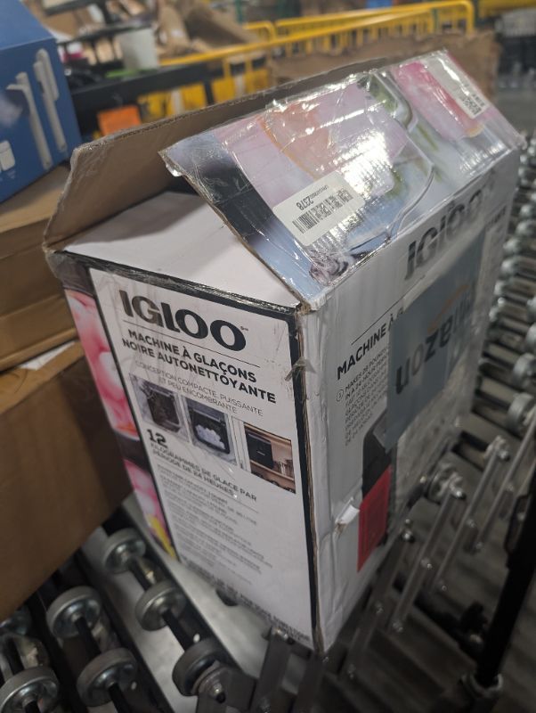 Photo 1 of ***MINOR DAMAGE, SELLING AS IS, FINAL SALE***Igloo Portable Ice Maker with Scoop & Basket- Ice Maker with LED Control Panel & 1.5 Quart Water Tank-Ice Cube Maker Produces 26 Lbs. of Ice in 24 Hours With 8 Large or Small Cubes In 7 Minutes- Black***MINOR D