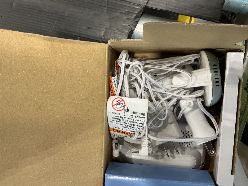 Photo 1 of *UNTESTED*
VTech VM819 Baby Monitor with Camera and Audio, 2.8” Screen Portable Baby Camera, Night Vision, 2-Way Audio, Temperature Sensor and Lullabies, Secure Transmission No WiFi, Ideal for Baby/Elderly/Pet