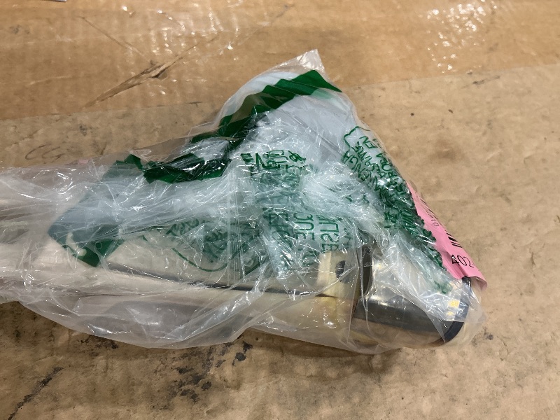 Photo 1 of *UNTESTED*
Detachable Pan Handle, Universal Ergonomic Pot Handle Replacement Handles for Pots and Pans with 2 PCS Silicone Oven Mitts Heat-Resistant Design for Cookware with Vertical Edges(COLOR:White)