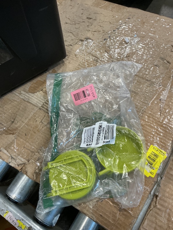 Photo 1 of *MINOR DAMAGE - USED*
Happyiren Sprouting Kit for Wide Mouth Mason Jars, 2-Pack BPA-Free One-Piece Sprouting Lids with Built-In Stand, Seed Germination Jar Sprouter Lid, Fits Wide Mouth Jars (3.38"/86mm)