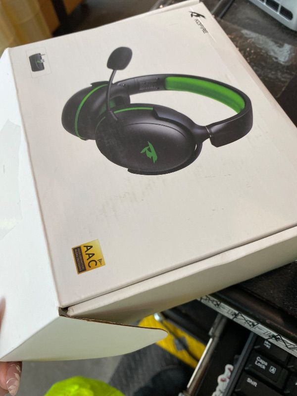 Photo 1 of **UNTESTED**
Wireless Gaming Headset for XBOX Series X|S|One, PC, PS5, PS4, Mac, Switch, Gaming Headphones with 2.4GHz, Bluetooth 5.4, 53MM 3D Stereo Sound, 60H Battery, Detachable Noise Canceling Mic, 3.5mm Wired