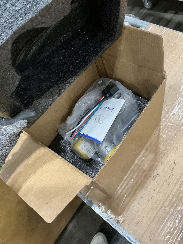 Photo 1 of 11517586925 Electric Engine Water Pump Compatible with BMW 128i 325i 325xi 328i 328xi 330i 330xi 525i 525xi 528i 528xi 530i 530xi X3 Z4 X5 E84 E70 E90 Replaces# 702851208 11517563183 11517546994