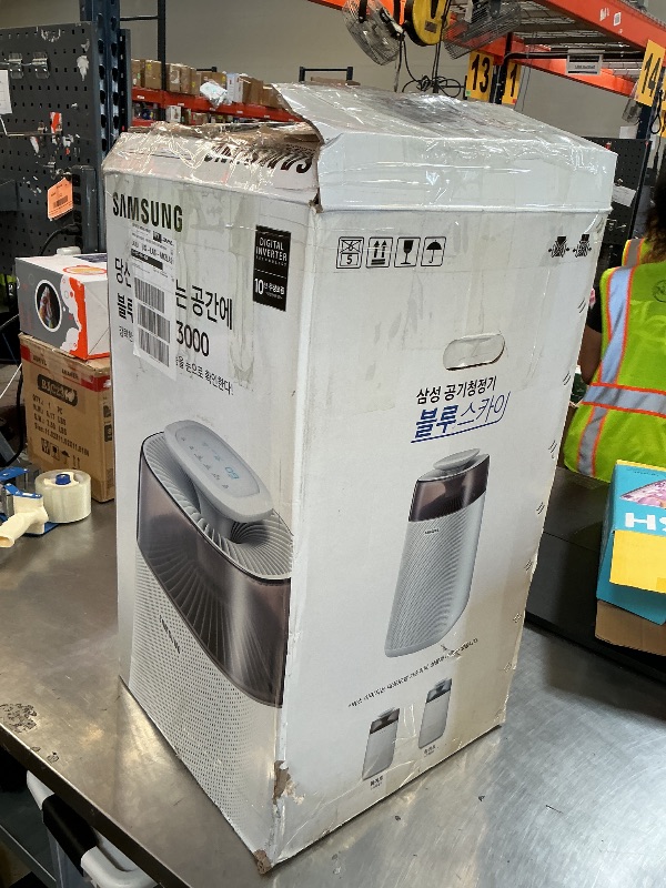 Photo 1 of Samsung AX40 Air Purifier Light - White
