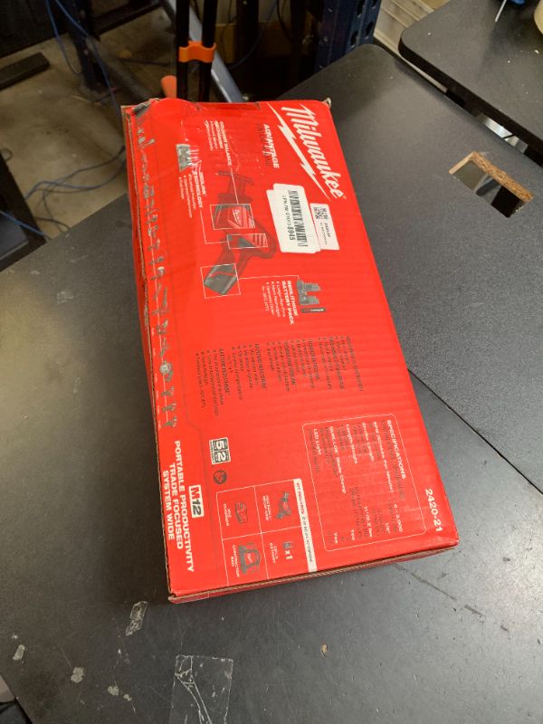 Photo 1 of Milwaukee 2420-21 12-Volt Hackzall Saw Kit