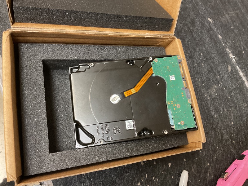 Photo 1 of Seagate Enterprise Capacity 3.5 HDD 10TB (Helium) 7200RPM SATA 6Gb/s 256 MB Cache Internal Bare Drive (ST10000NM0016) (Renewed)