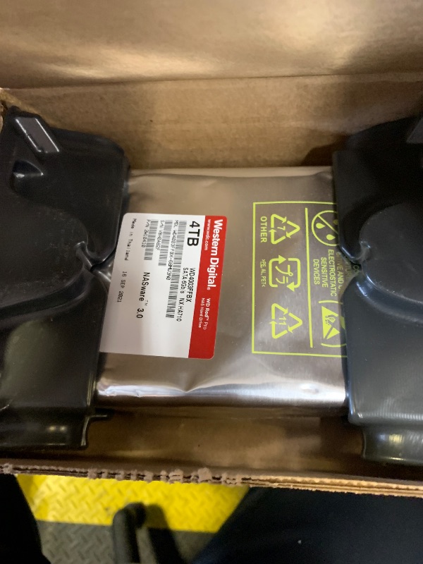 Photo 1 of Western Digital 4TB WD Red Pro NAS Internal Hard Drive HDD - 7200 RPM, SATA 6 Gb/s, CMR, 256 MB Cache, 3.5" - WD4003FFBX