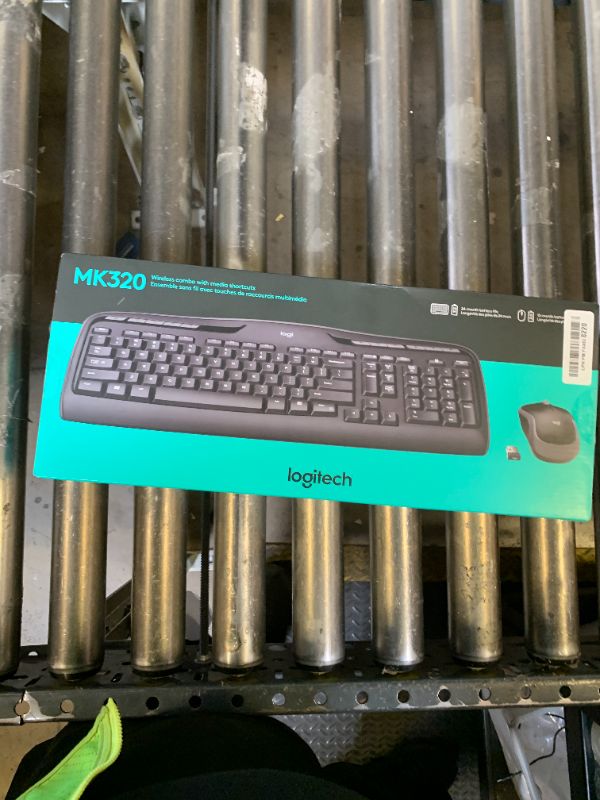 Photo 1 of Logitech 920002836 MK320 Wireless Desktop Set, Keyboard/Mouse, USB, Black