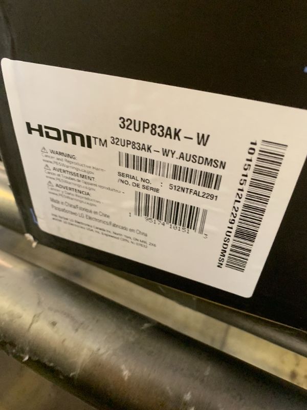 Photo 1 of LG 32UP83AK-W 32-inch Ultrafine 4K UHD (3840 x 2160) IPS Computer Monitor, 60Hz, HDR10, Built-in Speaker, Reader Mode, HDMI, DisplayPort, USB Type-C 60W PD, Tilt/Height/Pivot Adjustable Stand, White