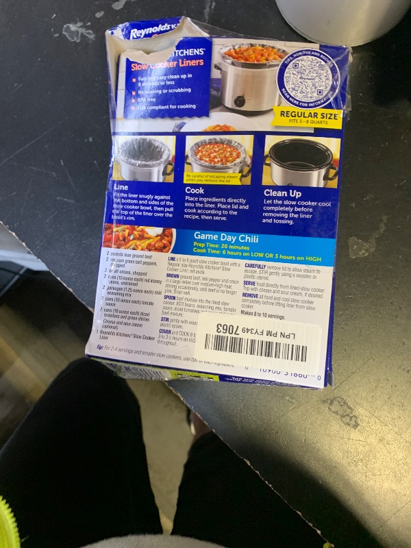 Photo 1 of Reynolds Kitchens Slow Cooker Liners, Regular (Fits 3-8 Quarts), 20 Count