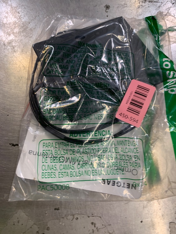 Photo 1 of NETGEAR Omnidirectional MIMO Antenna (6000451) - Enhances Performance of Internal Antennas, Compatible with M5 (MR5200) & M6 (MR6150 & MR6550) Hotspot Routers, Includes 2 TS-9 and 2 SMA Connectors