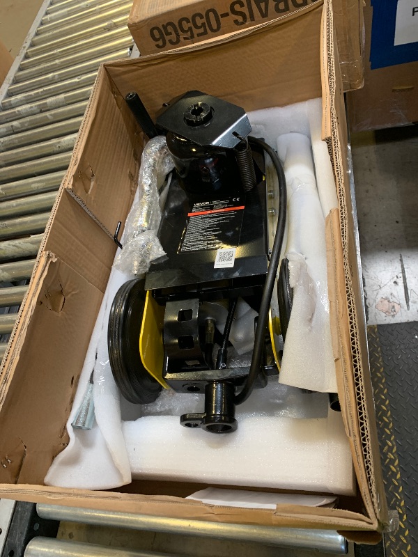 Photo 1 of VEVOR Floor Jack, 22 Ton (48501 lbs) Capacity, Steel Racing Floor Jack with Single Piston Quick Lift Pump & Extension Posts, Air Hydraulic Trolley Car Lift for SUVs, Pickups, Lifting Range 10.4"-21.3"
