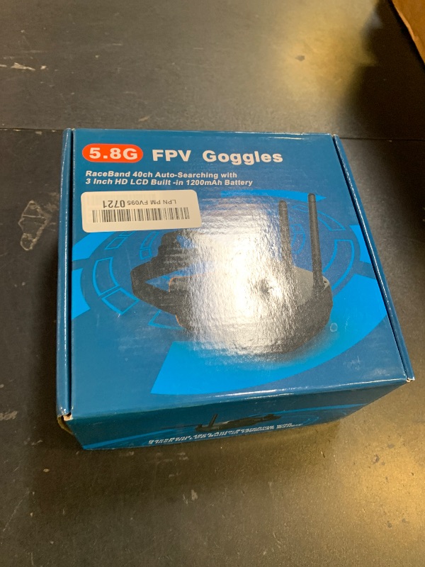 Photo 1 of 5.8G FPV Goggles with Antennas: 3 Inch Screen 5.8G 40CH Build in Battery Video Headset for Analog FPV camera and Transmitter FPV Drone RC Car Airplane RC Hobbies by Speedybee