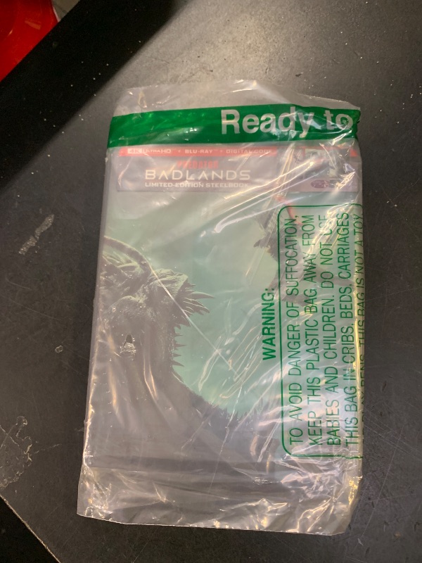 Photo 1 of Predator: Badlands - UHD/BD Combo + Digital + Steelbook