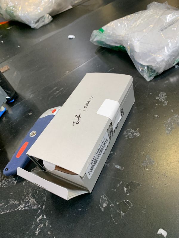 Photo 1 of Ray-Ban Meta (Gen 1), Wayfarer, Matte Black | Smart AI Glasses for Men, Women —12 MP Camera, Open-Ear Speakers for Audio, Video Recording and Bluetooth —Transitions® Green Lenses —Wearable Technology