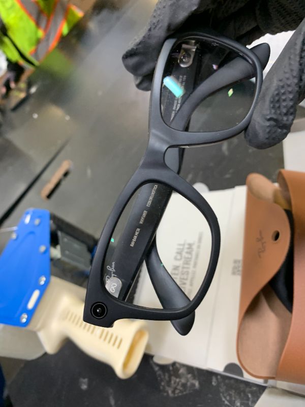 Photo 1 of Ray-Ban Meta (Gen 1), Wayfarer, Matte Black | Smart AI Glasses for Men, Women —12 MP Camera, Open-Ear Speakers for Audio, Video Recording and Bluetooth —Transitions® Green Lenses —Wearable Technology