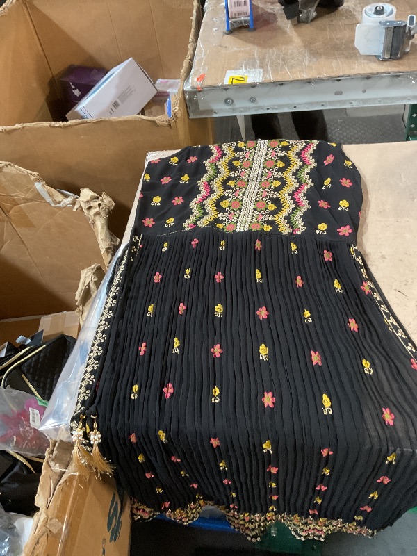 Photo 1 of ***STOCK IMAGE FOR REFERENCE***
Prija Collection Ready to Wear Indian Pakistani Ethnic Wear Designer Straight Salwar Kameez Suit for Womens L