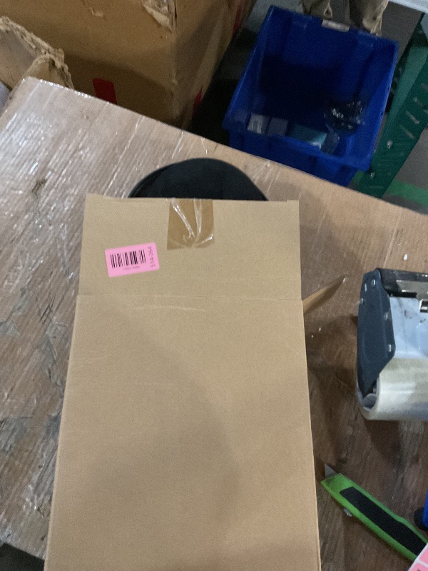 Photo 1 of * only comes with the hat and red glasses, the glasses are broken *
14 Pcs Halloween Singer Costume Black Fedora Hats Red Heart Sunglasses Friendship Bracelets for Women Halloween Disco 90s Party Music Festival Concert