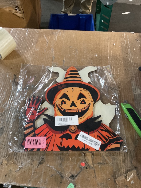 Photo 1 of * it has a little rip in it *
Vintage Halloween Decor Wood Sign 24.8x12.2inch Vintage Halloween Door Decorations Horror Spooky Pumpkin Pattern Retro Halloween Party Wall Door Hanger