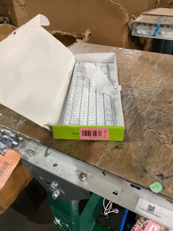 Photo 1 of * does not come with the mouse *
seenda Bluetooth Keyboard and Mouse for Mac, SKM64-2 Multi-Device Rechargeable Slim Wireless Keyboard Mouse Stainless Steel Full Size, Compatible with MacBook Pro/Air, iPad, Mac - White Silver