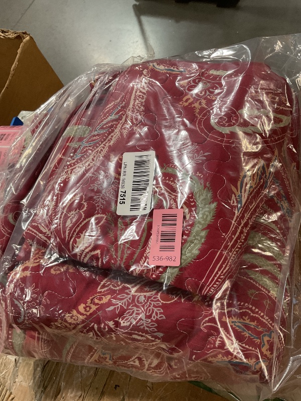 Photo 1 of WONGS BEDDING Boho Quilt Set King,3 Pieces Red Paisley Pattern Bedspread Coverlet Set,Lightweight Microfiber Bohemian Bedding Set for All Season 104"×90"