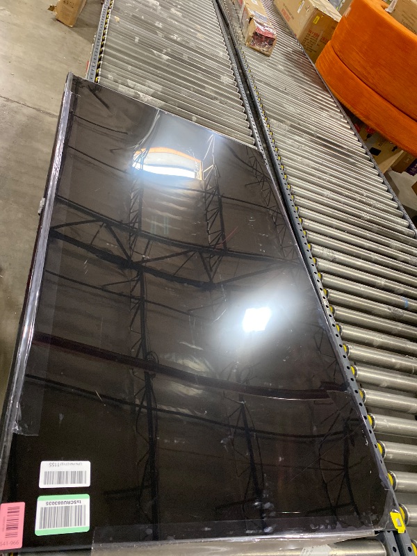 Photo 1 of Hisense 58" Class 4K UHD LED LCD Roku Smart TV HDR R6 Series 58R6E3