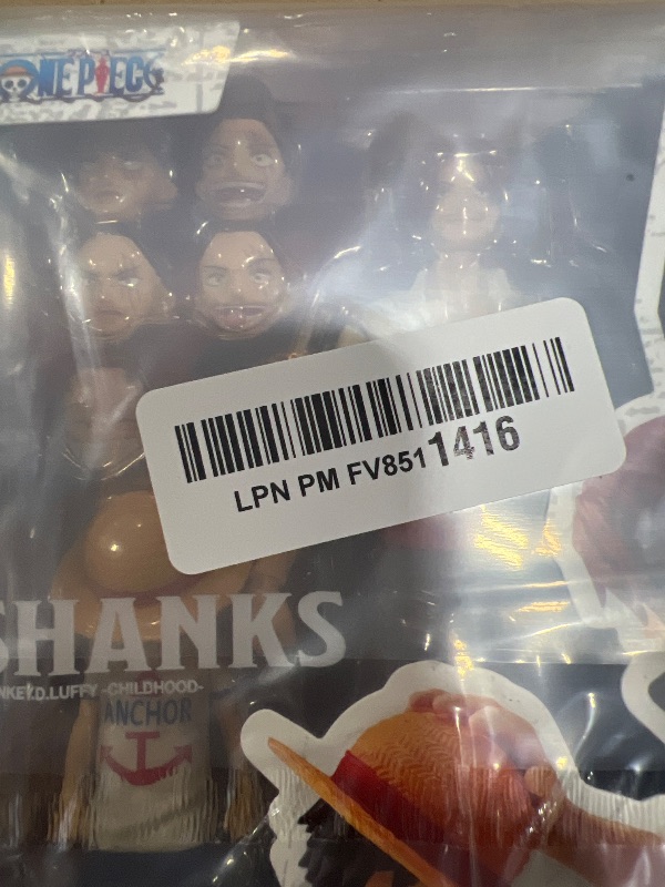 Photo 1 of TAMASHII NATIONS - One Piece - Shanks & Monkey D. Luffy -Childhood- S.H.Figuarts Action Figure