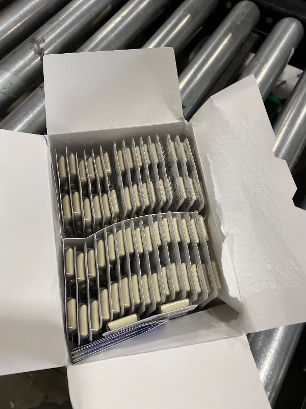 Photo 1 of Amazon Basic Care Uncoated Nicotine Polacrilex Gum 2 mg, Original Flavor, Stop Smoking Aid, Reduces Withdrawal Symptoms, 310 Count