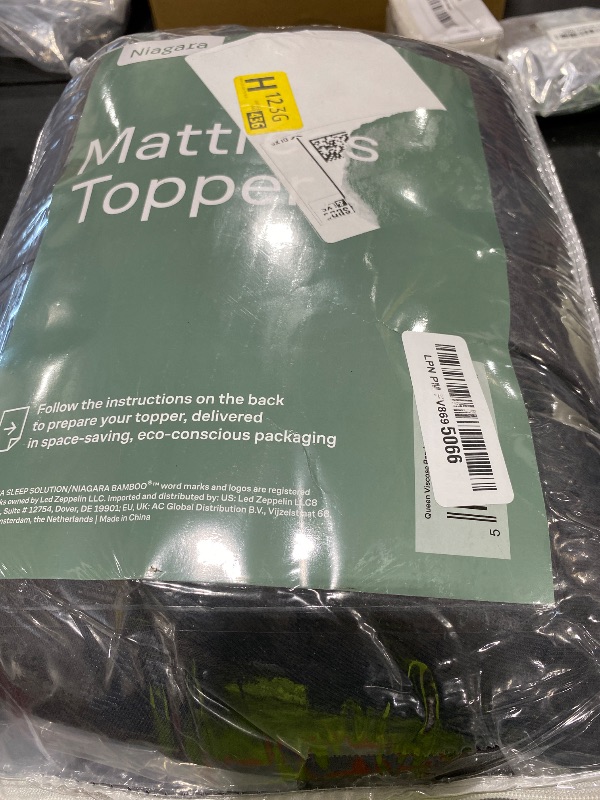 Photo 1 of 

SOPAT Mattress Topper Queen Size Extra Thick Mattress Pad 8-21" Deep Pocket Soft Down Alternative Fill Mattress Protector Pillow Top Mattress Cover (60x80 Inches, Dark Grey)
